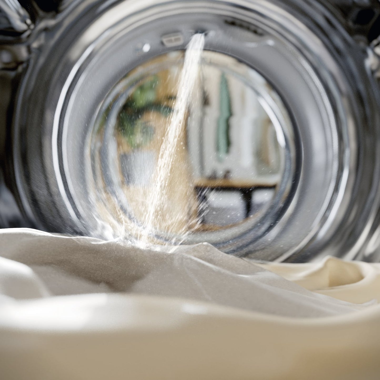 9kg Front-Load Washing Machine, 1600 rpm, Auto Detergent Dosing, Steam & WiFi, White